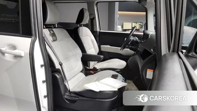 Kia The New Kia Ray EV 2023 Белый из Кореи, фото 2