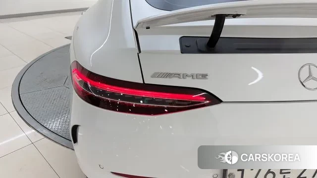 Mercedes-Benz AMG GT 2024 Белый из Кореи, фото 2