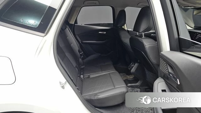 BMW 2 Series Active Tourer (U06) 2022 Белый из Кореи, фото 2