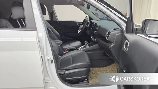 Hyundai Venue 2021 Белый из Кореи, фото 2