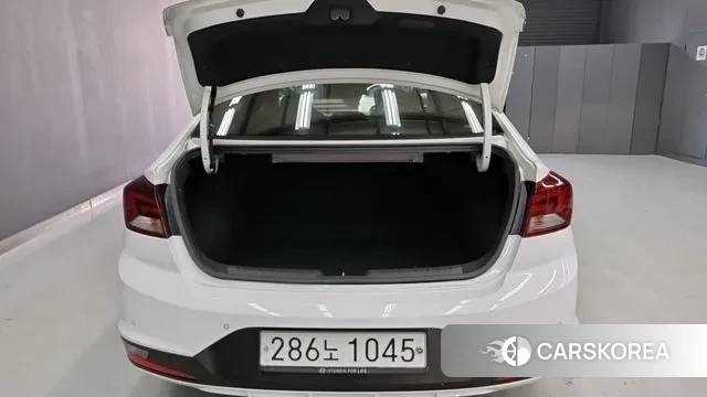 Hyundai The New Avante AD 2019 Белый из Кореи, фото 2