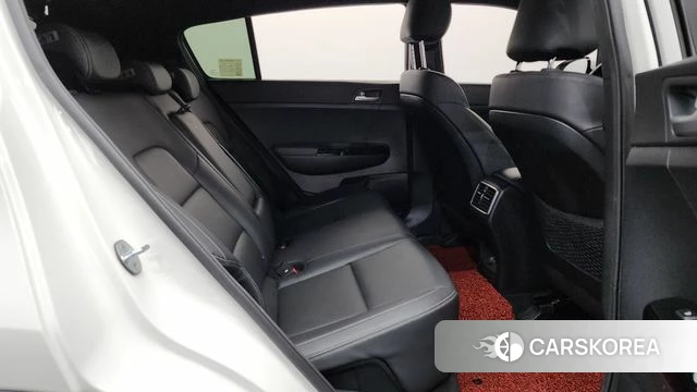 Kia Sportage The Bold 2018 Белый из Кореи, фото 2