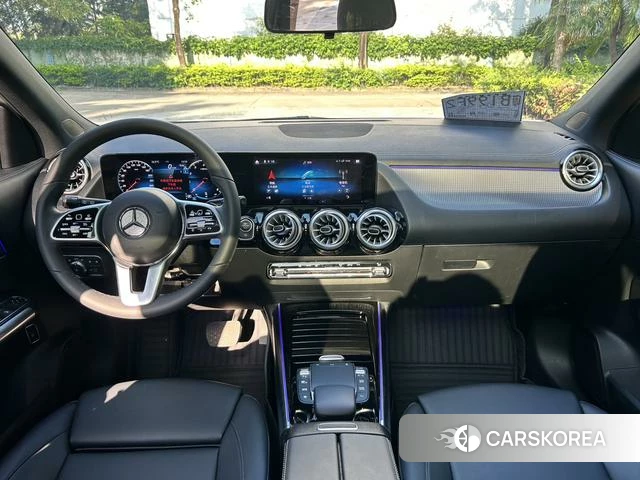 Mercedes-Benz GLA 2023 Белый из Китая, фото 2