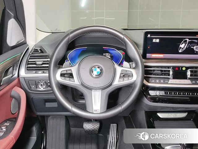 BMW X3 2022 Черный из Китая, фото 2