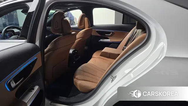 Mercedes-Benz E-Class W214 2025 Белый из Кореи, фото 2