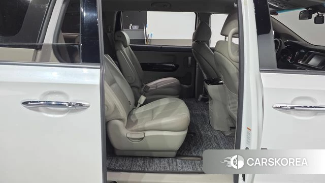 Kia The New Carnival 2018 Белый из Кореи, фото 2