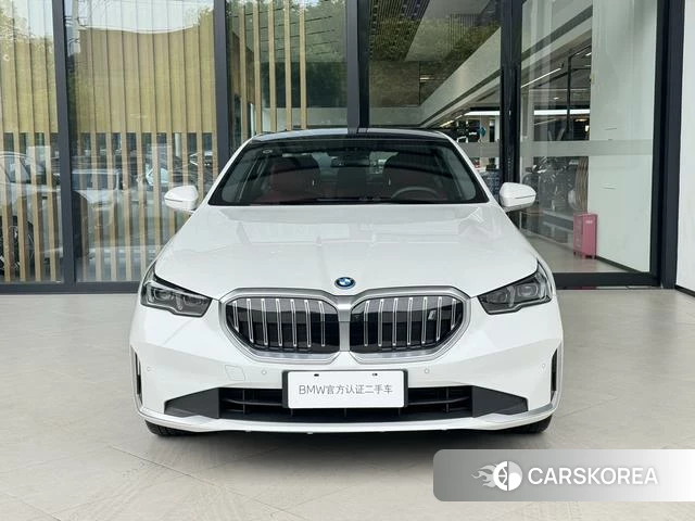 BMW i5 2024 Белый из Китая, фото 2