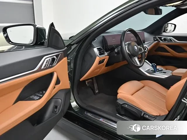 BMW i4 2022 Темно-зеленый из Кореи, фото 2