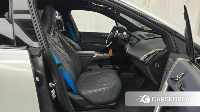 BMW iX 2023 Белый из Кореи, фото 2