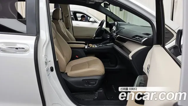 Toyota Sienna 4th Generation 2022 Белый из Кореи, фото 2