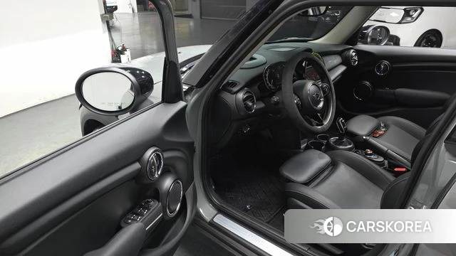 Mini Cooper 2021 Серебристо-серый из Кореи, фото 2