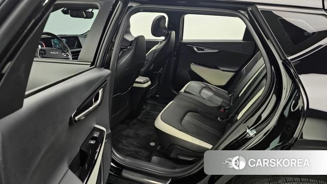 Kia EV6 2023 Черный из Кореи, фото 2