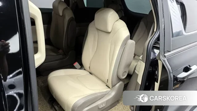 Kia Carnival 4th generation 2021 Черный из Кореи, фото 2