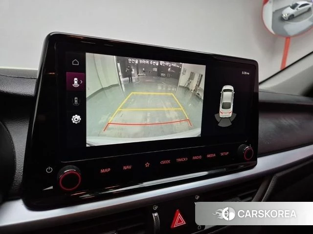 Kia The New K3 2nd generation 2021 Белый из Кореи, фото 2