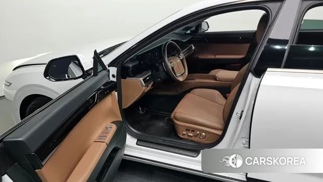 Hyundai Grandeur Hybrid (GN7) 2023 Белый из Кореи, фото 2