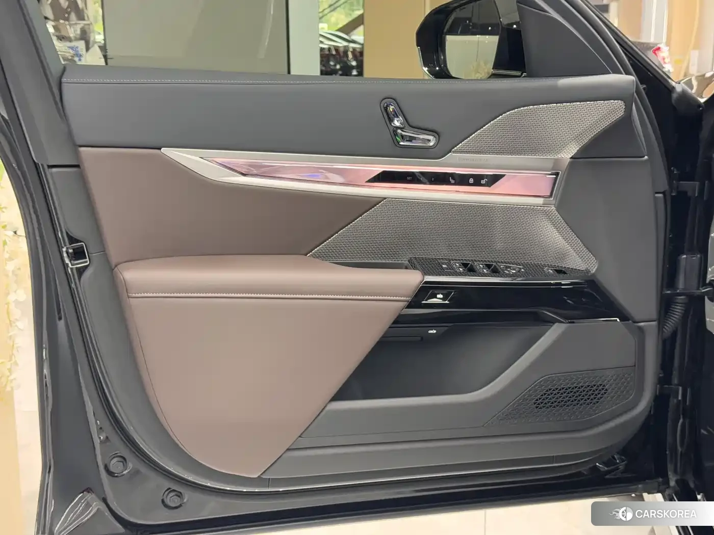 BMW 7 series 2026 Черный из Китая, фото 2