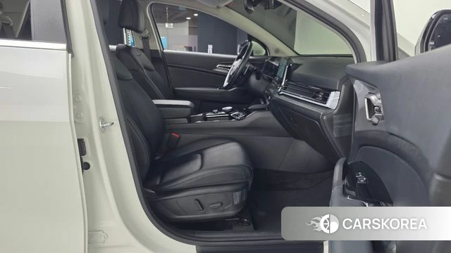 Kia Sportage 5th Generation 2024 Белый из Кореи, фото 2