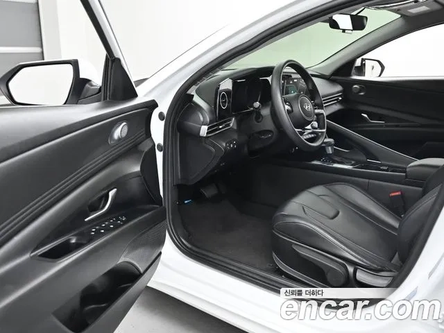 Hyundai Avante Hybrid (CN7) 2021 Белый из Кореи, фото 2