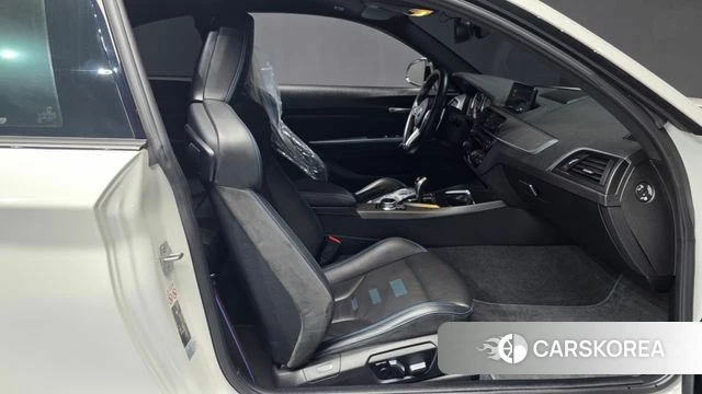 BMW M2 (F87) 2021 Черный из Кореи, фото 2