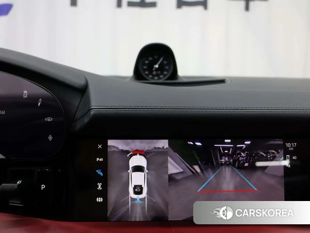 Porsche Taycan 2023 Белый из Китая, фото 2