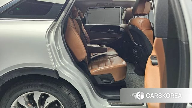 Kia The New Sorento 2018 Серебристо-серый из Кореи, фото 2