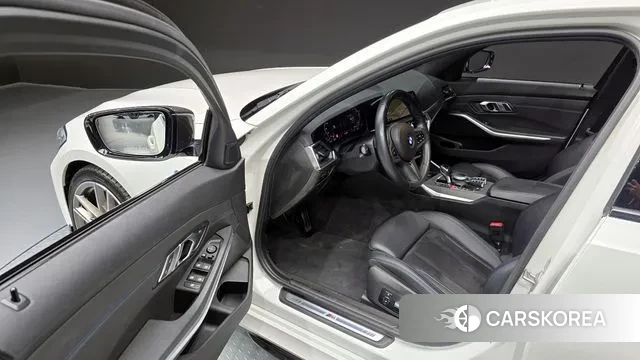 BMW 3 Series (G20) 2019 Белый из Кореи, фото 2