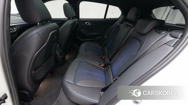 BMW 1 Series (F40) 2024 Белый из Кореи, фото 2