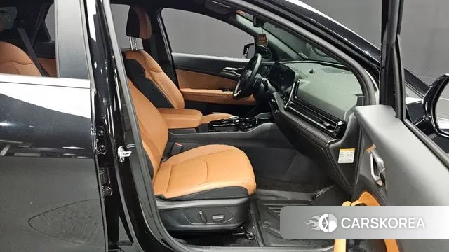 Kia Sportage 5th Generation Hybrid 2024 Черный из Кореи, фото 2