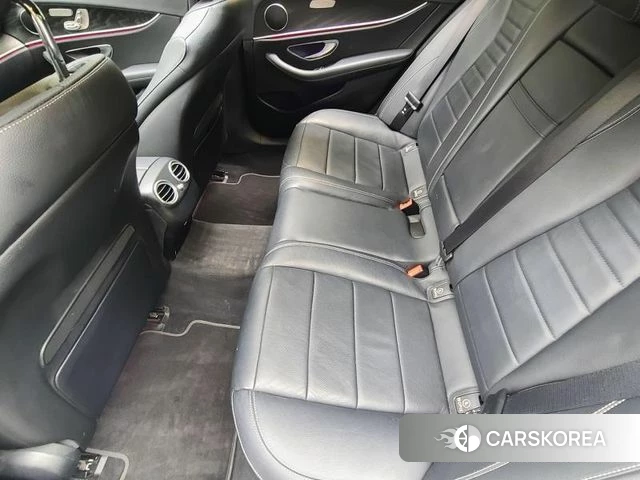 Mercedes-Benz E-Class W213 2022 Белый из Кореи, фото 2
