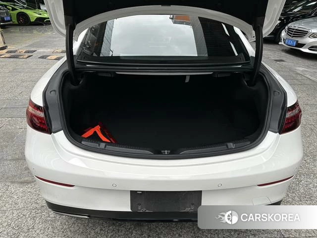 Mercedes-Benz E-class (imported) 2022 Белый из Китая, фото 2