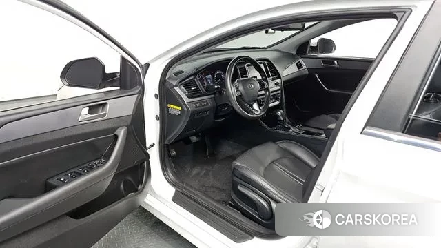 Hyundai Sonata New Rise 2019 Белый из Кореи, фото 2