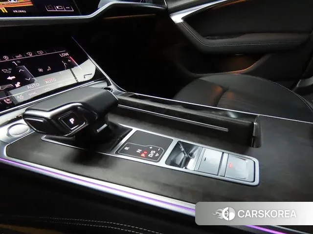 Audi A6 (C8) 2020 Белый из Кореи, фото 2