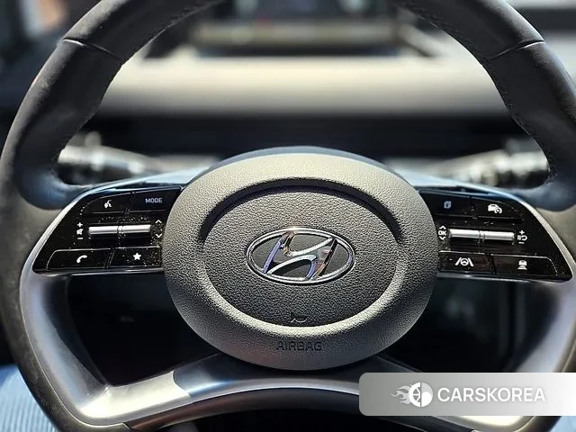 Hyundai Staria 2023 Белый из Кореи, фото 2