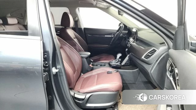 Kia Seltos 2020 Серый из Кореи, фото 2