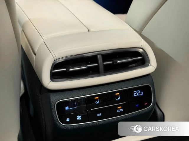 Genesis Electrified G80 (RG3) 2022 Белый из Кореи, фото 2