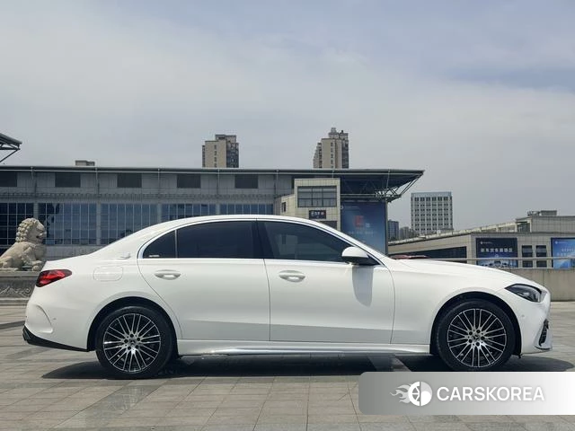 Mercedes-Benz Class C 2025 Белый из Китая, фото 2