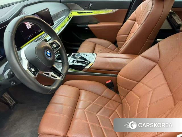 BMW i7 2025 Темно-серый из Китая, фото 2