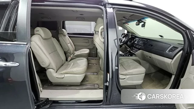 Kia The New Carnival 2018 Серый из Кореи, фото 2