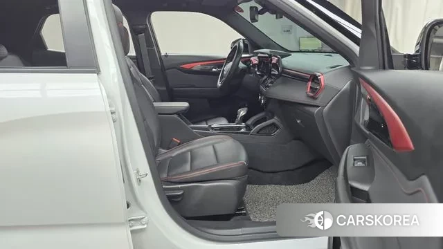 Chevrolet (GM Daewoo) The New Trail Blazer 2024 Белый из Кореи, фото 2