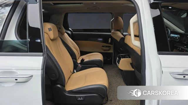 Kia Carnival 4th generation 2023 Белый из Кореи, фото 2