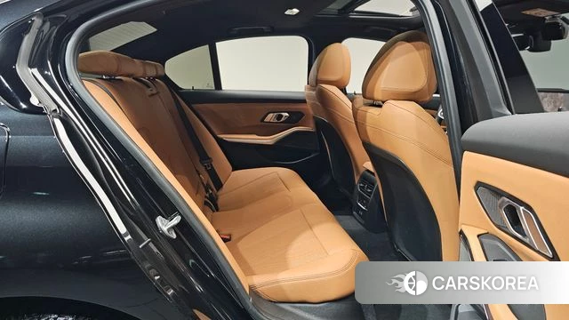 BMW 3 Series (G20) 2025 Черный из Кореи, фото 2