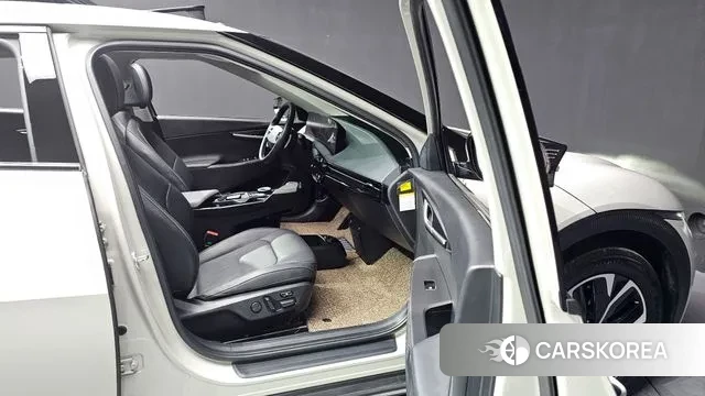 Kia EV6 2022 Жемчужный цвет из Кореи, фото 2