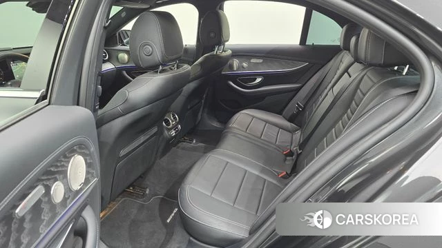 Mercedes-Benz E-Class W213 2022 Серый из Кореи, фото 2
