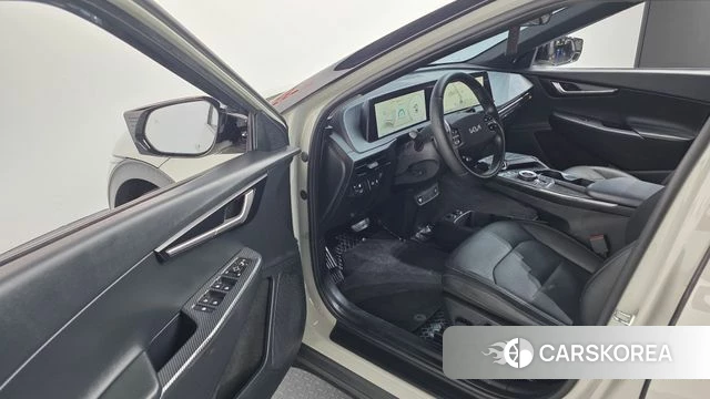 Kia EV6 2022 Жемчужный цвет из Кореи, фото 2