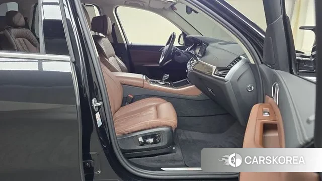 BMW X5 (G05) 2022 Черный из Кореи, фото 2