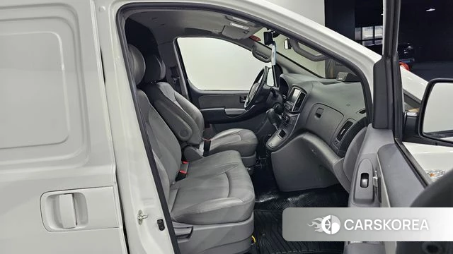 Hyundai The New Grand Starex 2020 Белый из Кореи, фото 2