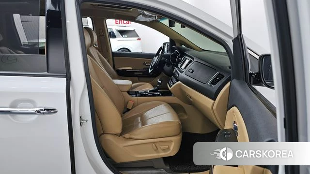 Kia The New Carnival 2018 Белый из Кореи, фото 2