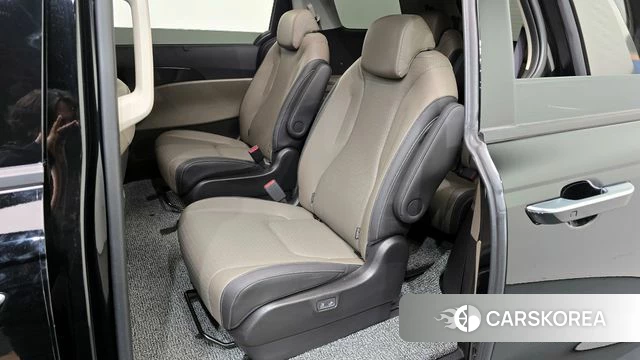 Kia The New Carnival 4th Generation 2024 Черный из Кореи, фото 2