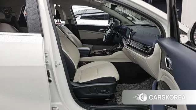 Kia Sportage 5th Generation 2022 Белый из Кореи, фото 2