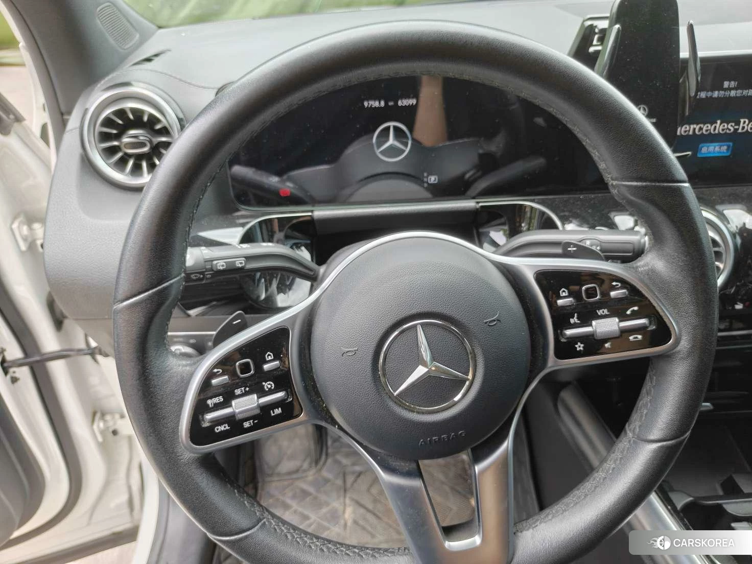 Mercedes-Benz GLA 2020 Белый из Китая, фото 2